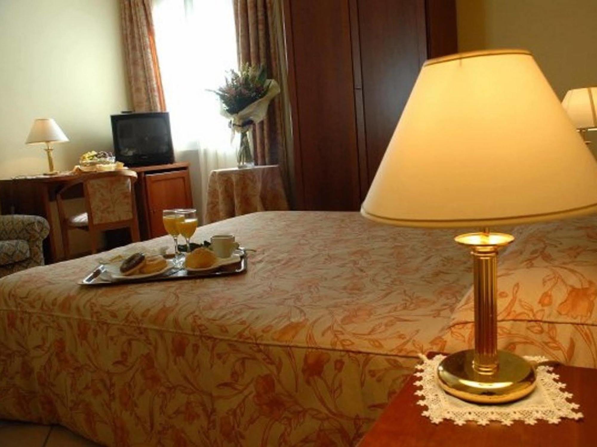 Hotel Scrivano Randazzo Exterior photo